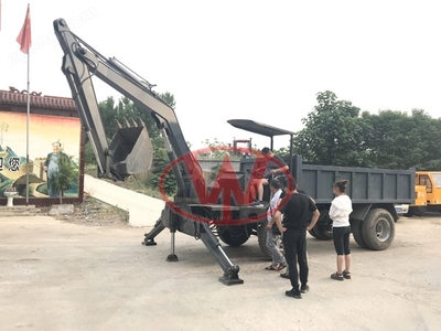 常州四不像四驅隨車挖機挖斗容量與挖機油缸解析